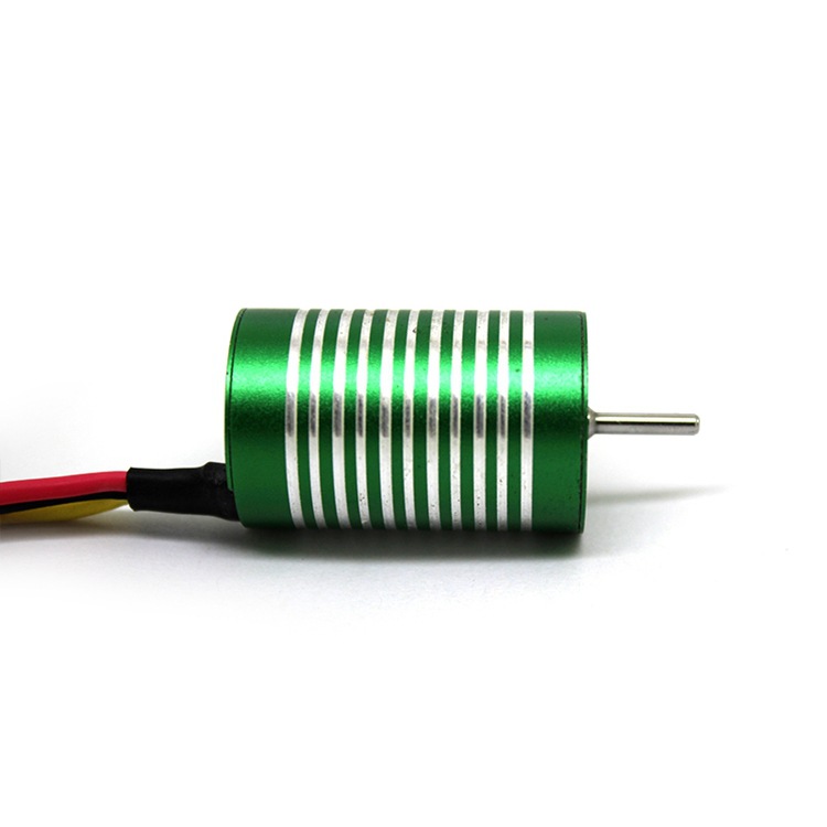 X-team 2030 5800KV 2040 4500KV - đánh giá và giá Rc Remo Hobby